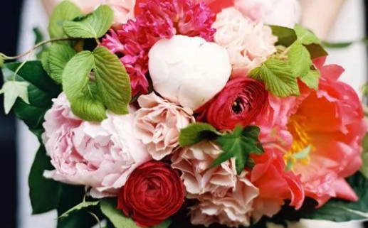 2033年08月30日结婚好吗 办婚礼吉利吗