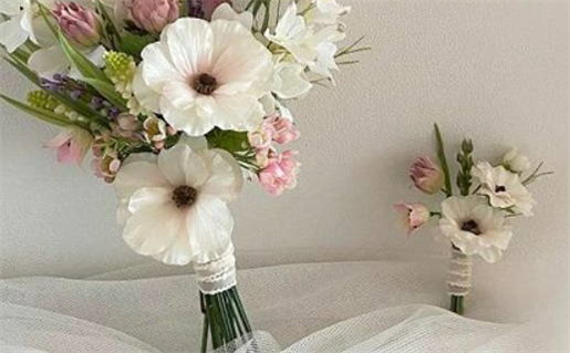 2033年农历八月初八是不是结婚吉日 是办婚礼好日子吗